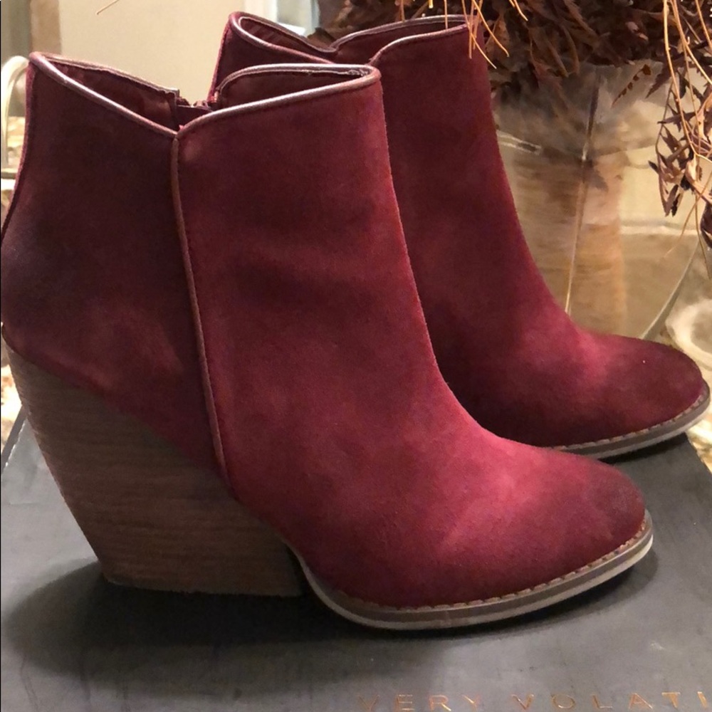 Very volatile suede booties size 7.5